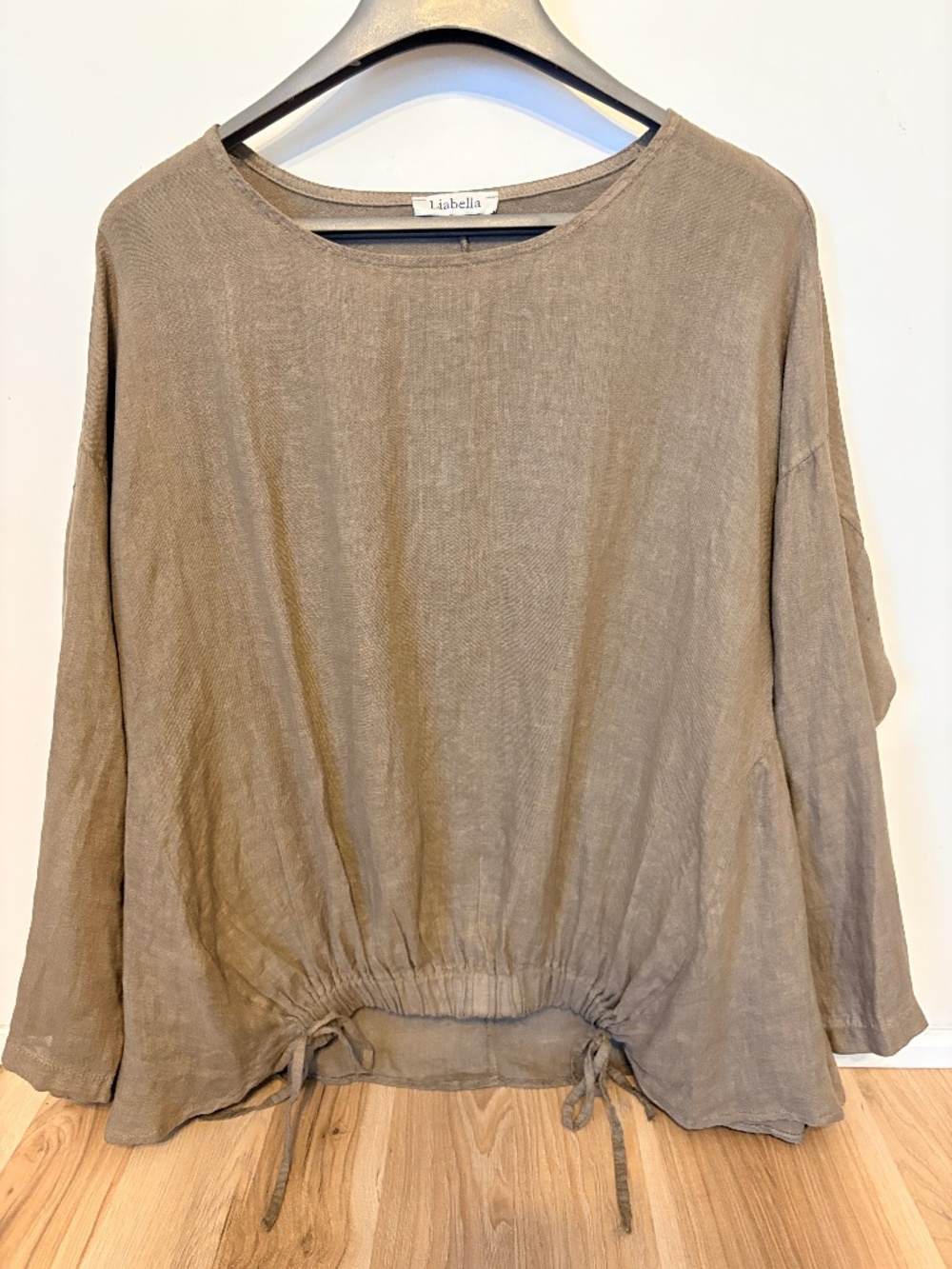 100% Linen. Made in Italy olive/mocha green tunic.